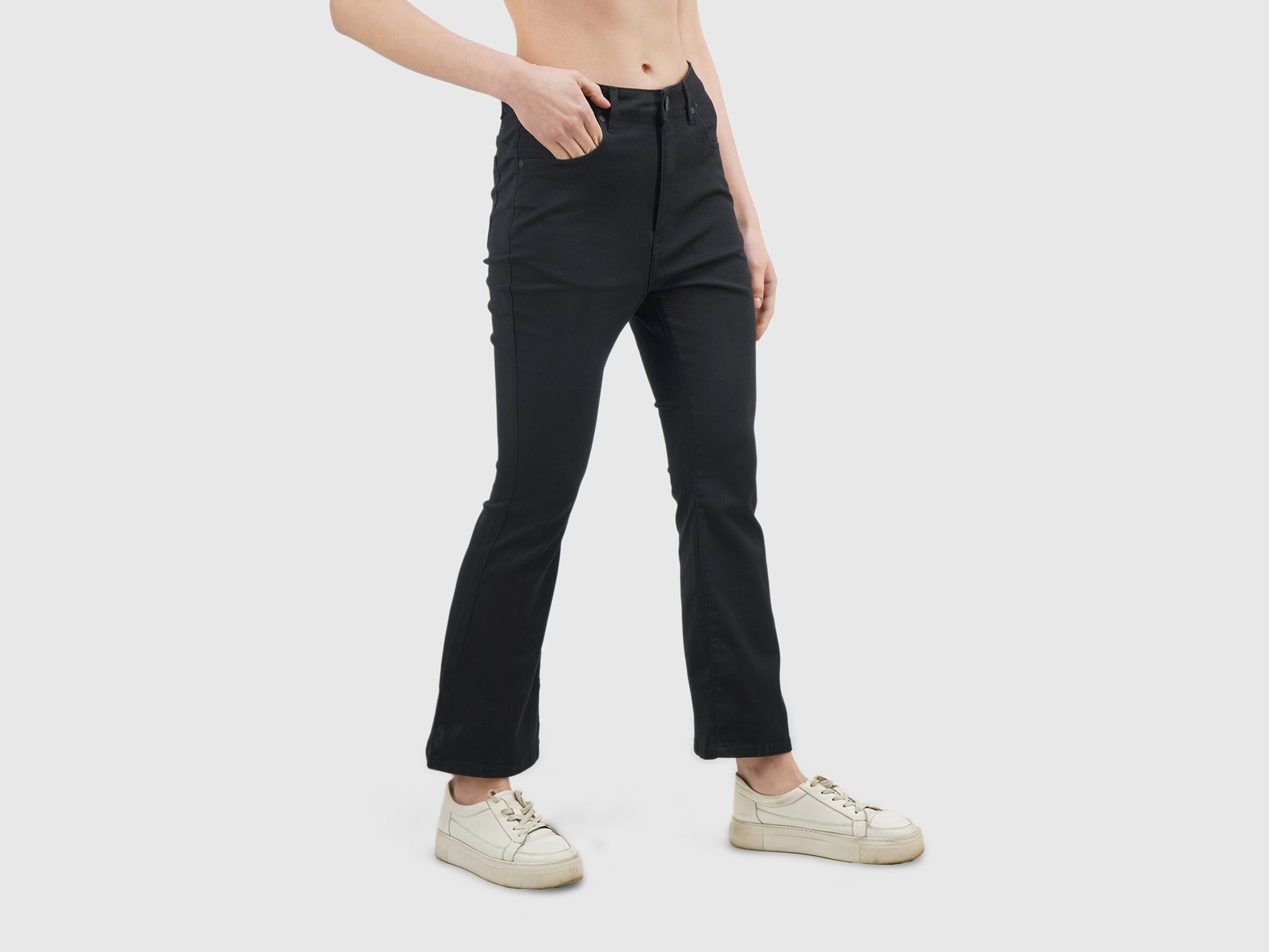 Basic Boot Cut With 5 Pockets - Black image number 2